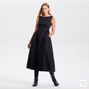 Sleeveless Black Midi Dress with Pockets